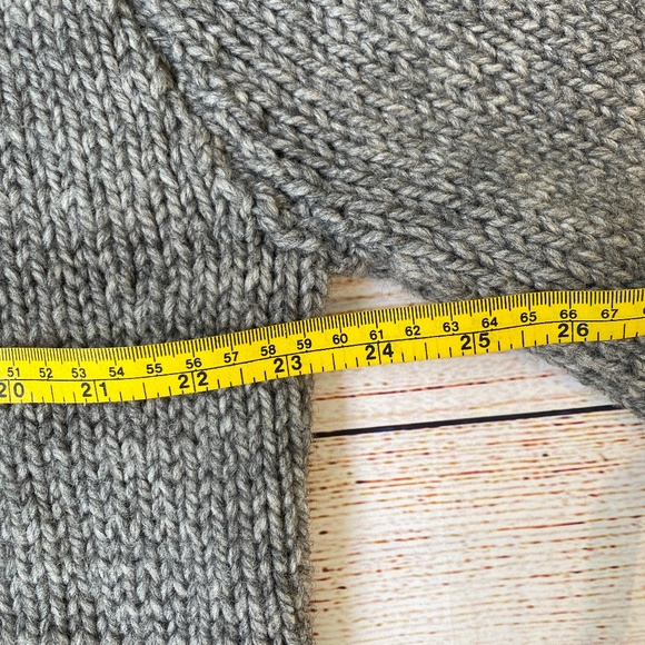 Hand Knit Cowichan Style Zip-Up Hand Knit Sweater | Gray Wool | Women’s L - Picture 4 of 6